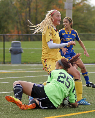 Queen's vs Laurentian 03195 copy.jpg