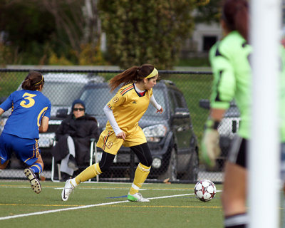 Queen's vs Laurentian 03209 copy.jpg