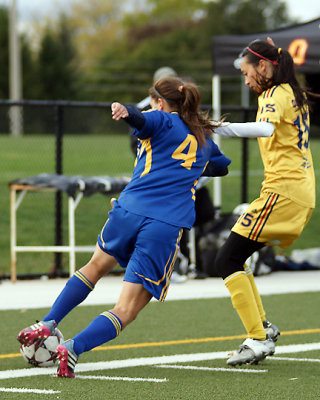 Queen's vs Laurentian 03227 copy.jpg