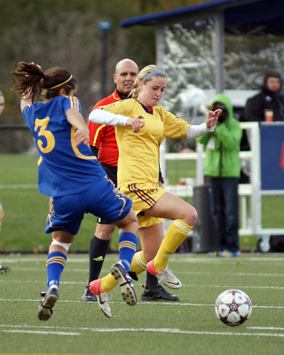 Queen's vs Laurentian 03235 copy.jpg