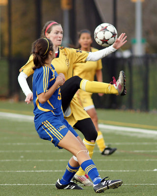 Queen's vs Laurentian 03266 copy.jpg