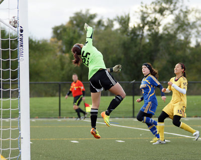 Queen's vs Laurentian 03276 copy.jpg