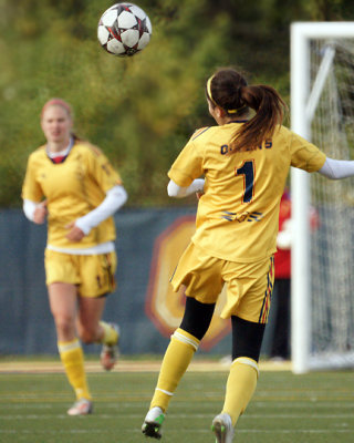 Queen's vs Laurentian 00958 copy.jpg