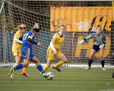 Queen's vs Laurentian 00962 copy.jpg