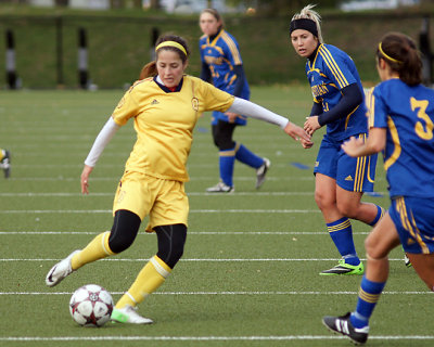 Queen's vs Laurentian 03331 copy.jpg