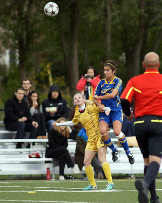 Queen's vs Laurentian 03362 copy.jpg