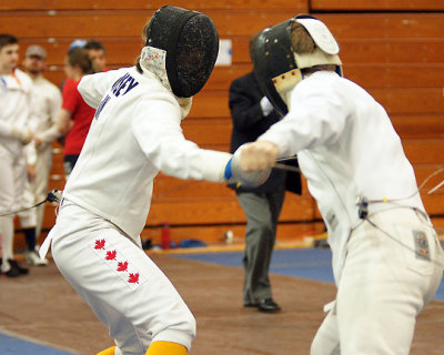 Queen's Fencing 03726 copy.jpg