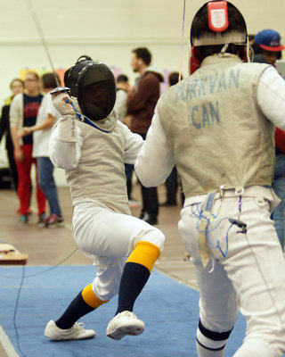 Queen's Fencing 04370 copy.jpg