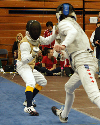 Queen's Fencing 03823 copy.jpg