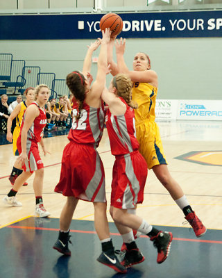 Queen's vs Algoma 09019 copy.jpg