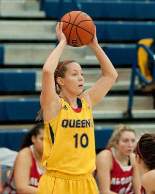 Queen's vs Algoma 00733 copy.jpg