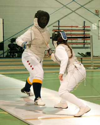 Queen's W-Fencing 09739 copy.jpg