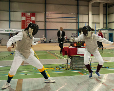 Queen's W-Fencing 09916 copy.jpg