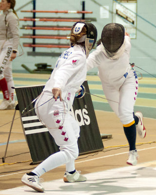 Queen's W-Fencing 02832 copy.jpg