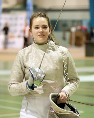 Queen's W-Fencing 02722 copy.jpg