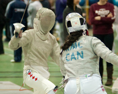 Queen's W-Fencing 02810 copy.jpg