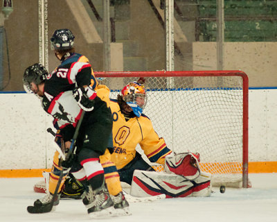 Queen's vs Carleton 05966 copy.jpg