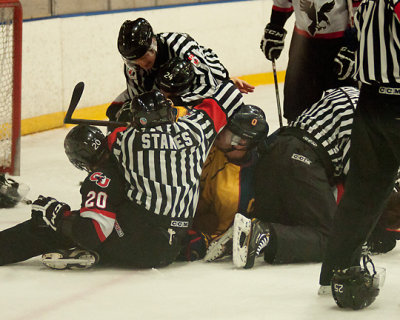 Queen's vs Carleton 06071 copy.jpg