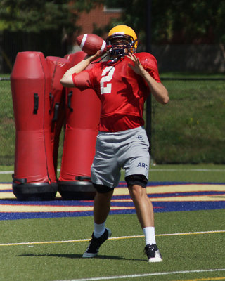 Queen's Football Practice 07565 copy.jpg