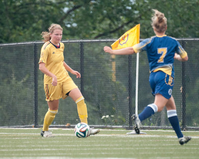 Queen's vs Laurentian 08324 copy.jpg