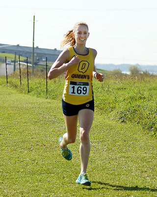Queen's at St Lawrence College WCross Country 05914 copy.jpg