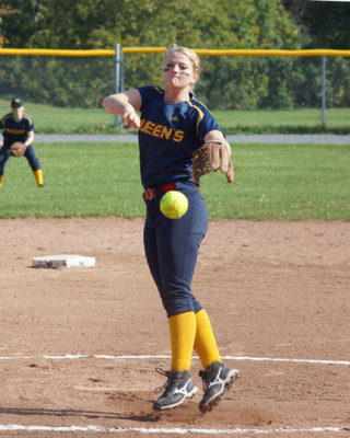 Queen's vs Laurier 06816 copy.jpg