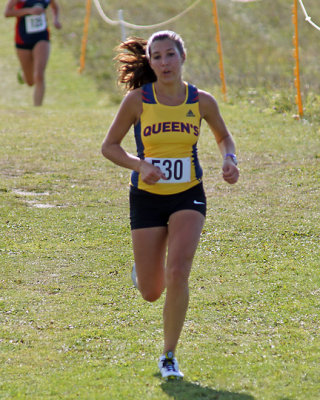 Queen's W-Cross Country Invitational 08891 copy.jpg