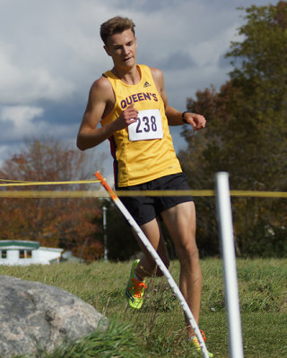 Queen's M-Cross Country Invitational 09190 copy.jpg