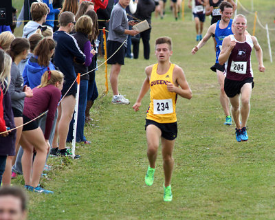 Queen's M-Cross Country Invitational 09305 copy.jpg