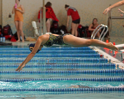 Queen's Swimming Invitational 04759 copy.jpg