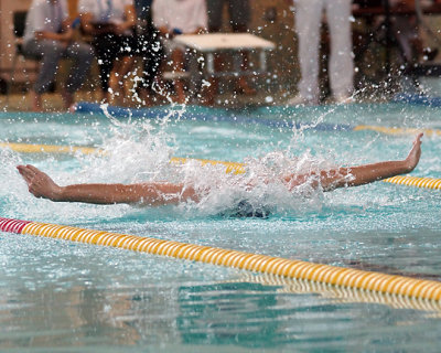 Queen's Swimming Invitational 04961 copy.jpg