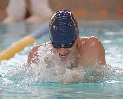 Queen's Swimming Invitational 04991 copy.jpg