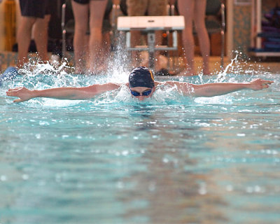 Queen's Swimming Invitational 05353 copy.jpg