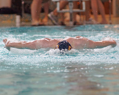 Queen's Swimming Invitational 05359 copy.jpg