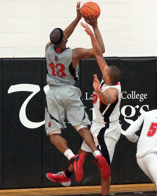 St Lawrence vs Seneca 07559 copy.jpg
