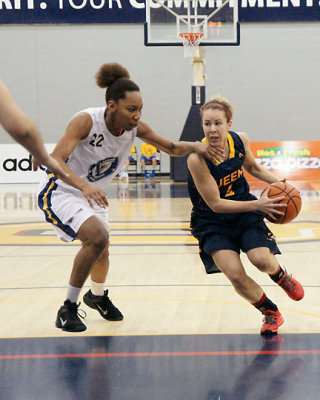 Queen's vs Laurentian 00749 copy.jpg