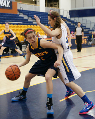 Queen's vs Laurentian 00805 copy.jpg