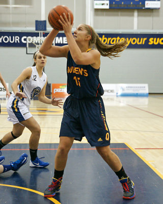 Queen's vs Laurentian 00826 copy.jpg