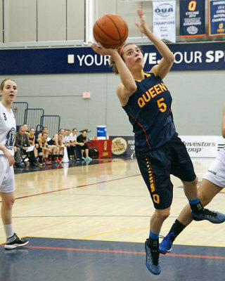 Queen's vs Laurentian 00827 copy.jpg