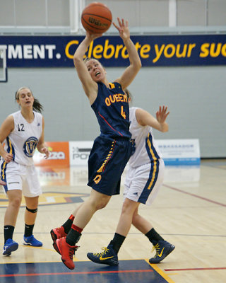 Queen's vs Laurentian 00849 copy.jpg