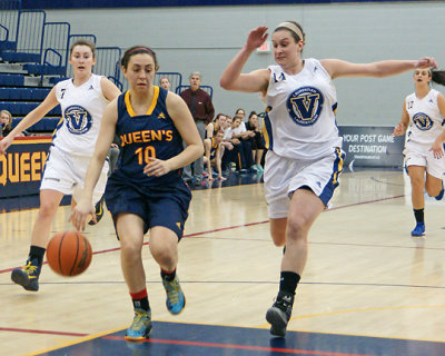 Queen's vs Laurentian 00851 copy.jpg