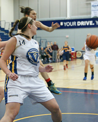 Queen's vs Laurentian 00856 copy.jpg