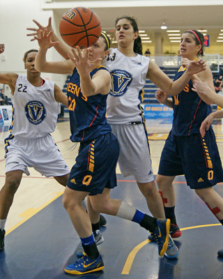 Queen's vs Laurentian 00890 copy.jpg