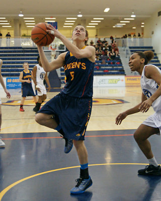 Queen's vs Laurentian 00900 copy.jpg