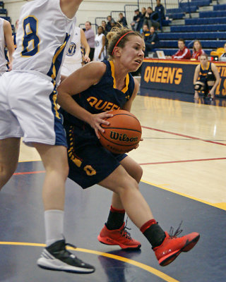 Queen's vs Laurentian 00921 copy.jpg