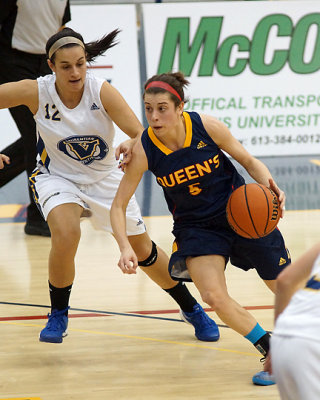 Queen's vs Laurentian 05427 copy.jpg