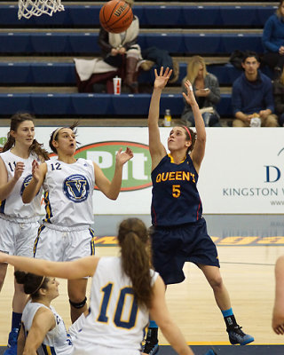 Queen's vs Laurentian 05430 copy.jpg