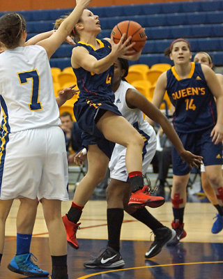 Queen's vs Laurentian 05570 copy.jpg