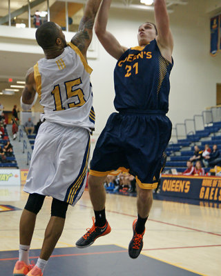 Queen's vs Laurentian 01041 copy.jpg