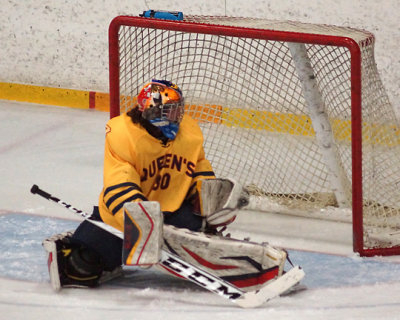 Queen's vs UQTR 02562 copy.jpg